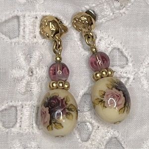 Victorian Style Flower Bead and Gold Color Metal Earrings